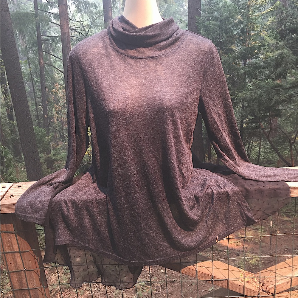 A’reve soft gun metal gray knit tunic top / dress with inset back - Picture 5 of 15